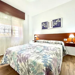 https://apartamento-urb-palmeras-del-sur-con-piscina.in-canary-islands.com